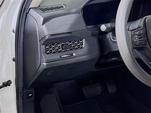 Used 2025 Honda Accord LX image 8