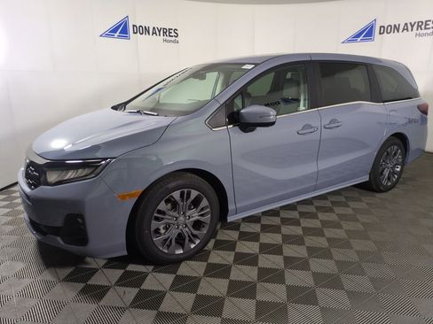 New 2026 Honda Odyssey Touring image 1