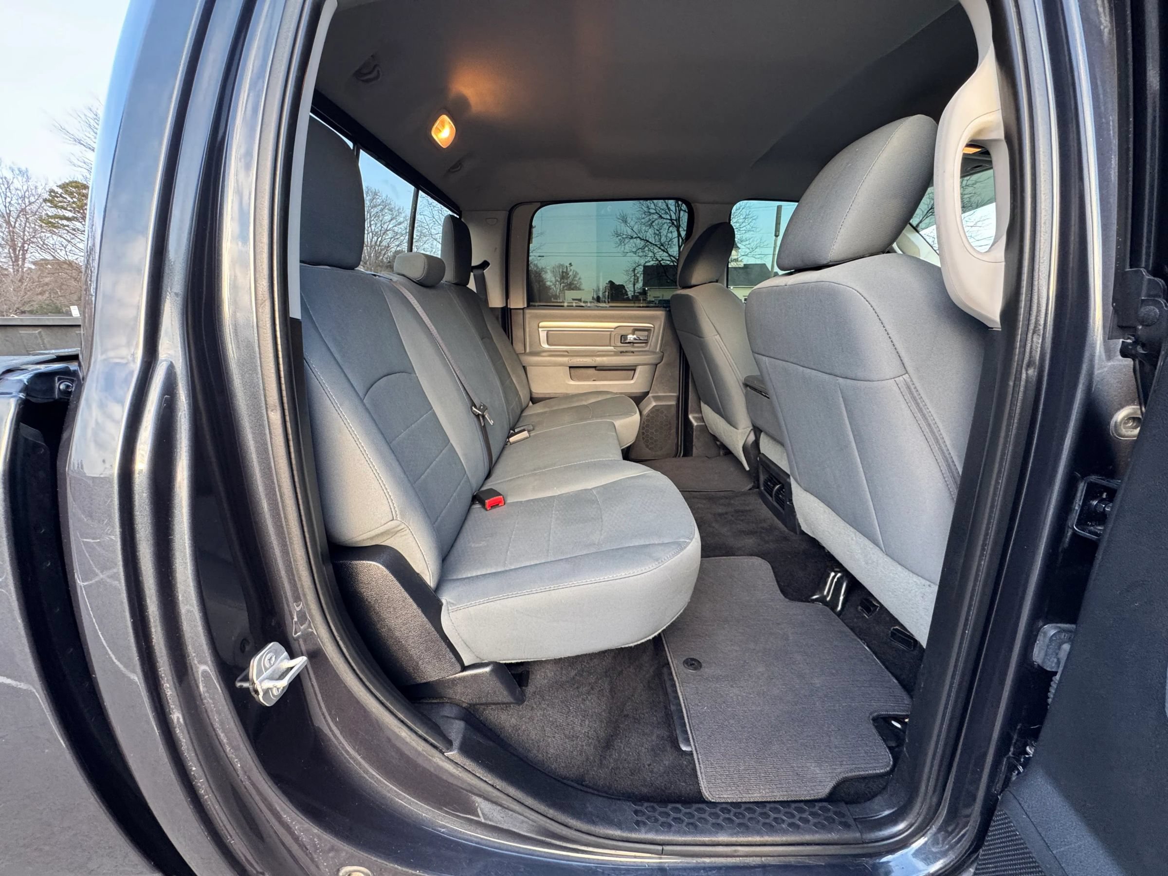 Used 2016 RAM 2500 SLT AWD/4WD image 20