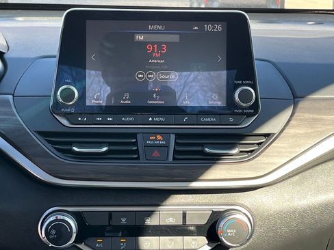 Used 2025 Nissan Altima 2.5 SV image 20