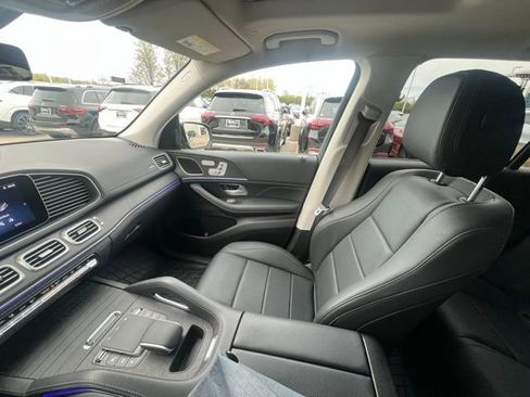 Used 2024 Mercedes-Benz GLE 450 4MATIC image 17