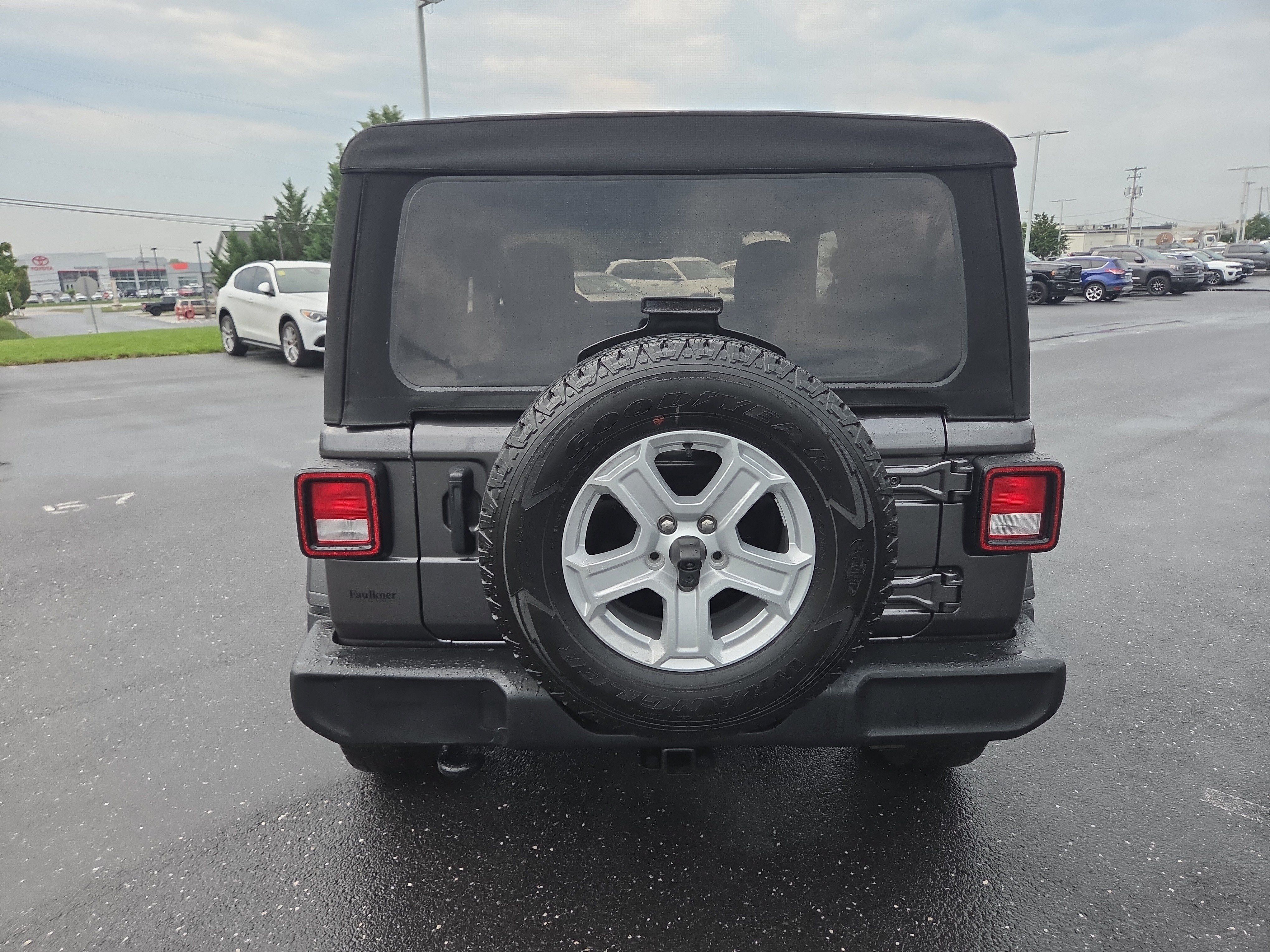 Used 2022 Jeep Wrangler Sport AWD/4WD image 14