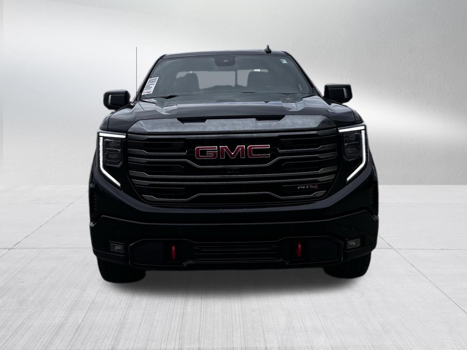 Used 2023 GMC Sierra 1500 AT4 w/ AT4 Preferred Package AWD/4WD image 2