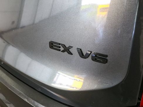 Used 2021 Kia Telluride EX w/ EX Premium Package AWD/4WD image 10