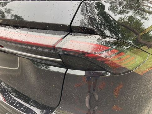 Used 2025 Lincoln Nautilus Premier w/ Equipment Group 102A image 14