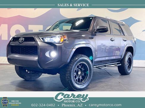 Used 2017 Toyota 4Runner SR5 image 1