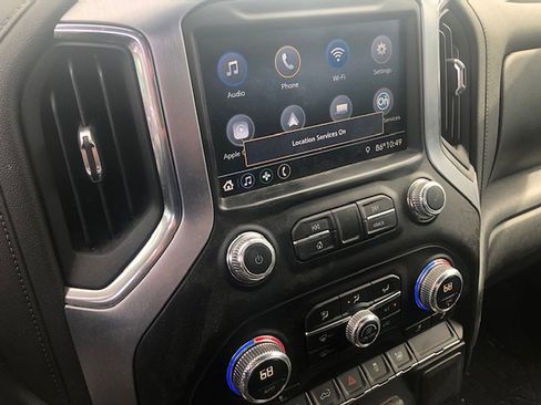 Used 2022 GMC Sierra 1500 Elevation w/ LPO, Elevation Black Package image 10