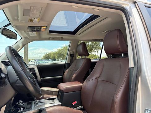 Used 2015 Toyota 4Runner Limited AWD/4WD image 9