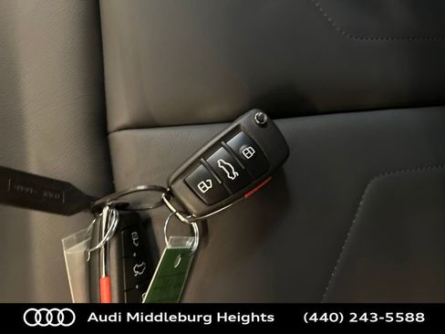 New 2025 Audi Q3 2.0T Premium image 31