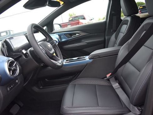 New 2026 Chevrolet Equinox EV LT AWD/4WD image 23