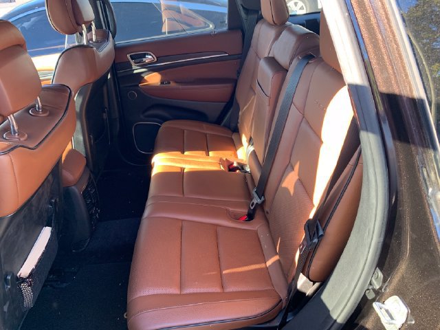 Used 2017 Jeep Grand Cherokee Summit AWD/4WD image 8
