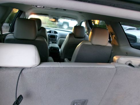 Used 2014 Buick Enclave Premium w/ Trailering Provision Package image 24