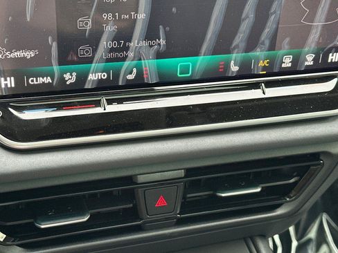 New 2026 Volkswagen Tiguan SE image 19