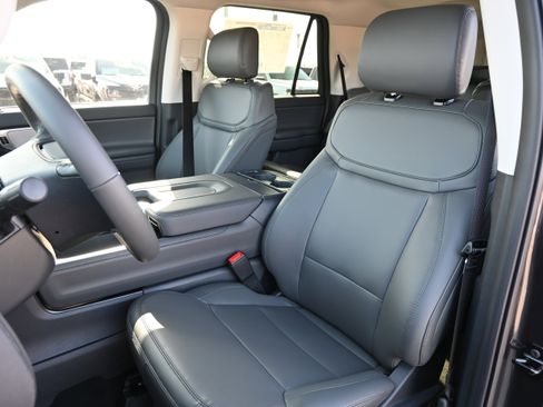 New 2026 Ford Expedition Max Active image 34