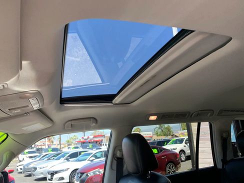 Used 2020 Nissan Armada SL w/ Premium Package image 12