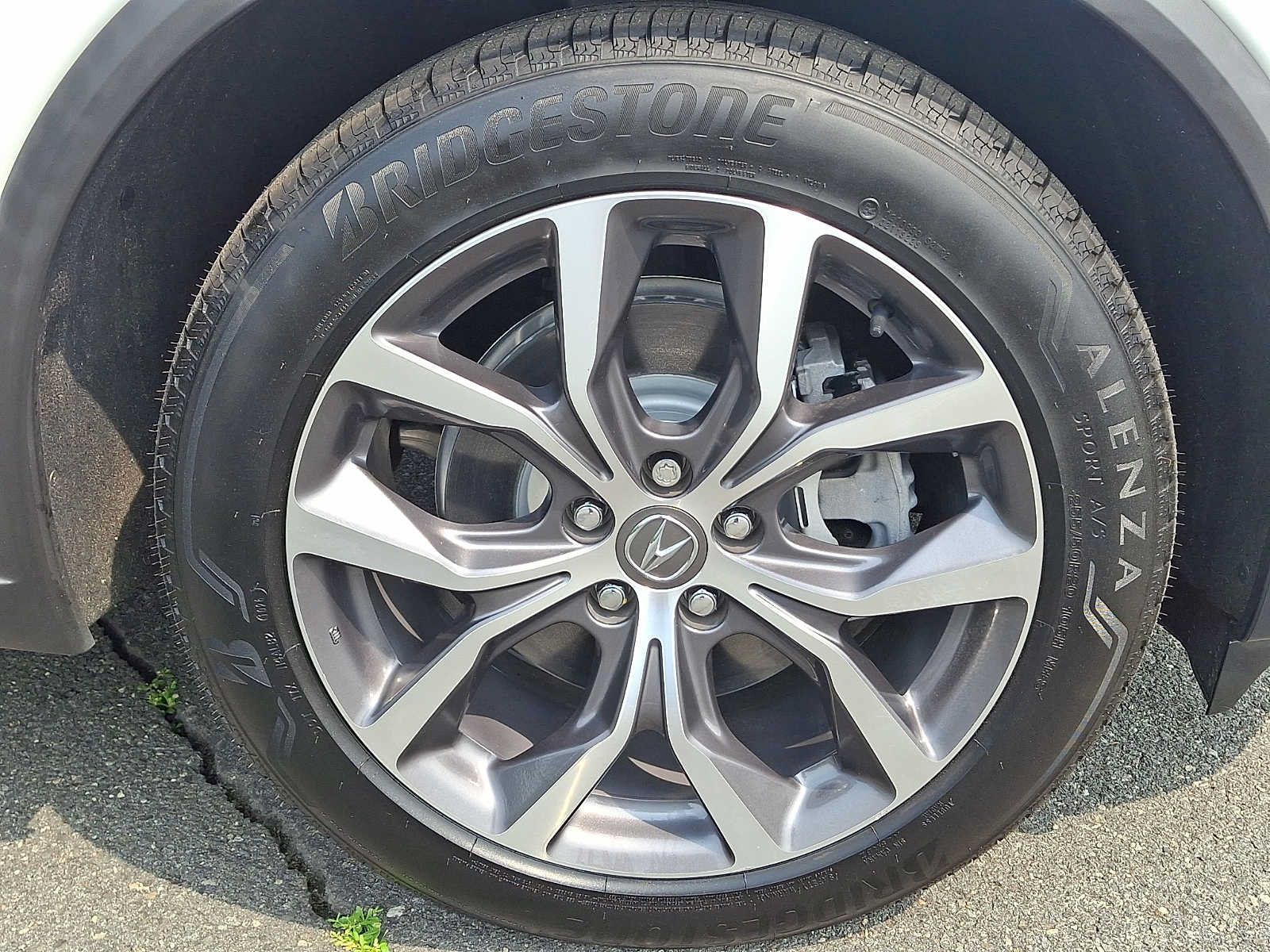 Certified 2024 Acura MDX w/ Technology Package AWD/4WD image 8