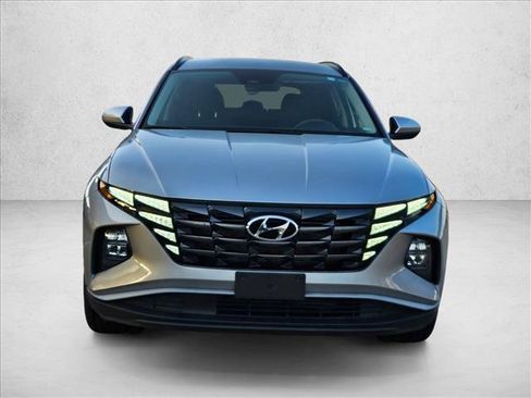 Used 2024 Hyundai Tucson SEL FWD image 2