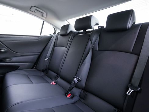 Used 2023 Lexus ES 350 w/ Premium Package image 33