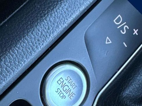 Certified 2020 Volkswagen Atlas Cross Sport SEL Premium image 26