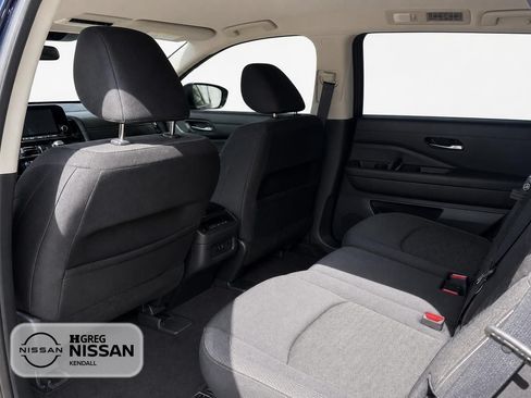 Used 2022 Nissan Pathfinder S FWD image 13
