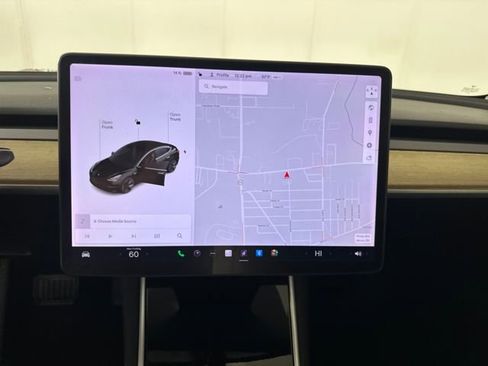 Used 2019 Tesla Model 3 Performance image 18