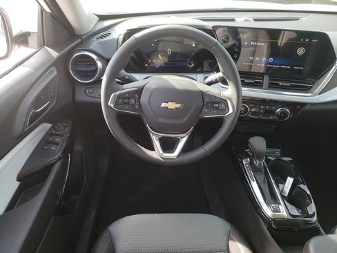 New 2026 Chevrolet Trax LT w/ LT Convenience Package image 17