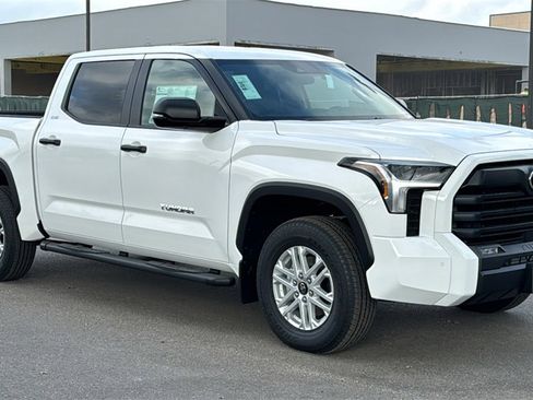 New 2026 Toyota Tundra SR5 image 3