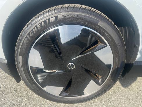 Used 2025 Volvo EX30 Ultra image 57
