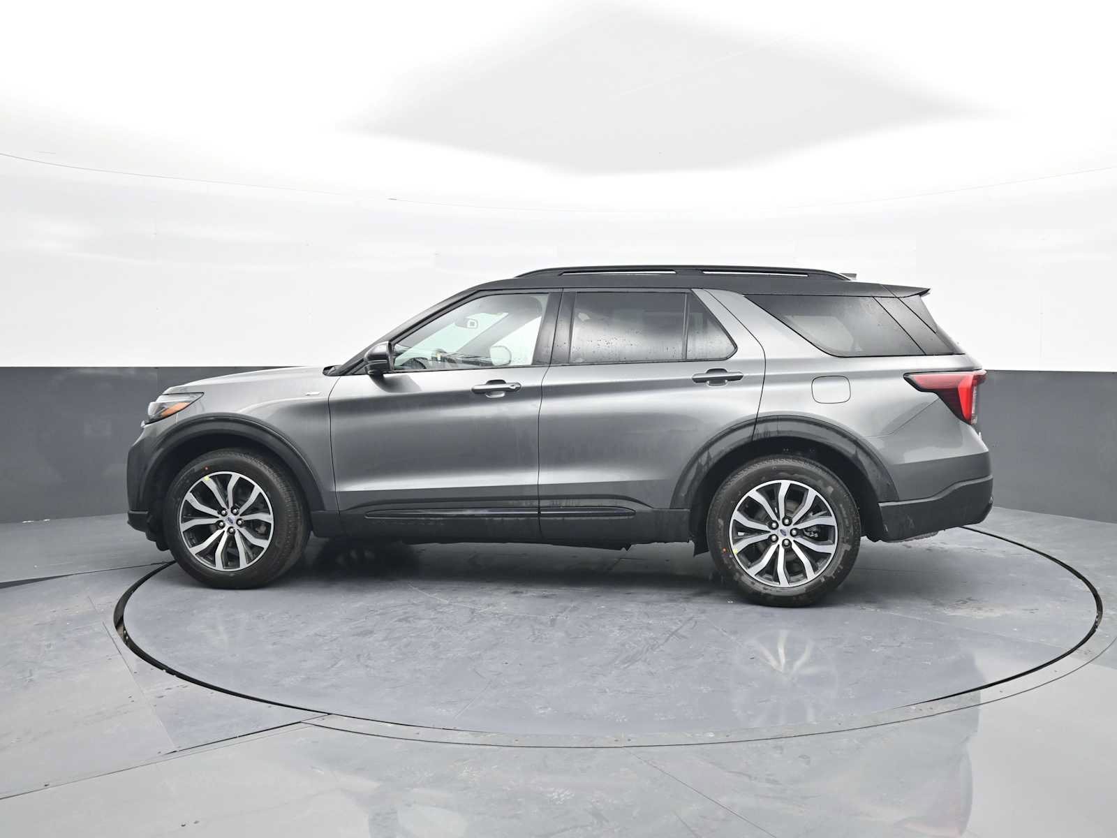 New 2026 Ford Explorer ST-Line AWD/4WD image 5