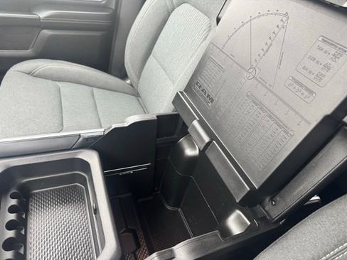 Used 2021 RAM 1500 Big Horn image 31