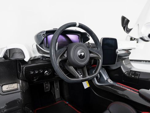 Used 2021 McLaren Elva image 16