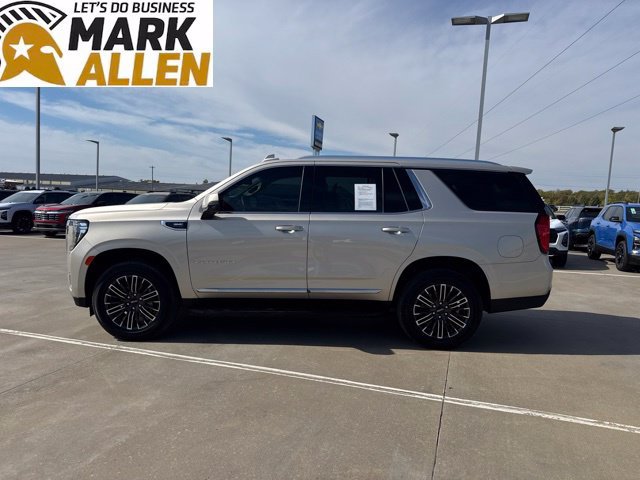 Used 2021 GMC Yukon SLT w/ SLT Premium Package RWD image 3