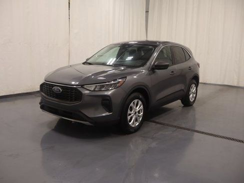 Used 2023 Ford Escape Active w/ Tech Pack #1 image 4