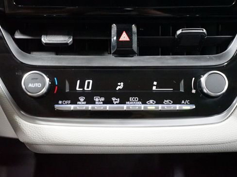 Used 2026 Toyota Corolla LE FWD image 20