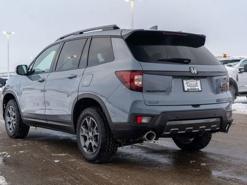 Used 2024 Honda Passport TrailSport image 5