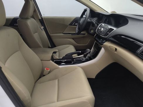 Used 2016 Honda Accord LX image 21