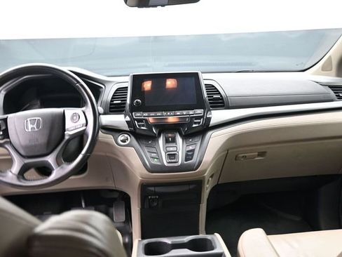 Used 2018 Honda Odyssey EX-L image 16