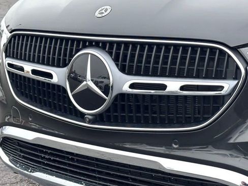 Used 2026 Mercedes-Benz GLC 300 4MATIC image 4