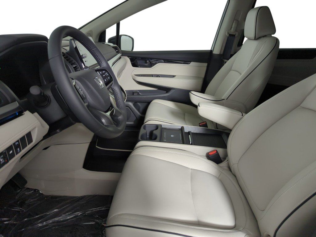 New 2026 Honda Odyssey Touring image 10