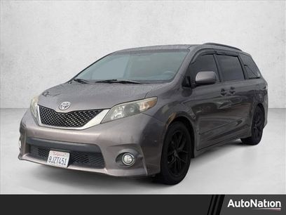 Used 2011 Toyota Sienna SE w/ Preferred Pkg