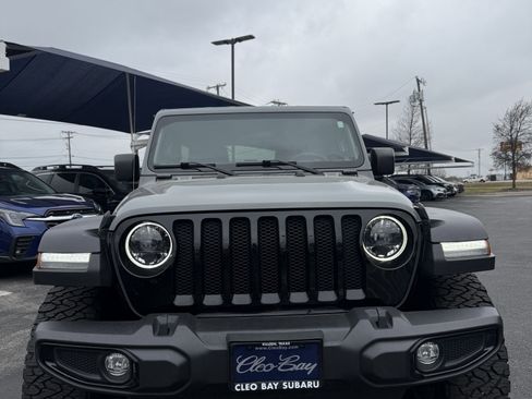 Used 2023 Jeep Wrangler Willys image 2