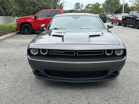 Used 2023 Dodge Challenger SXT RWD image 9