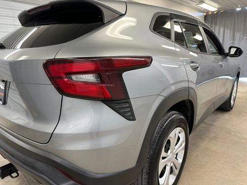 Certified 2024 Chevrolet Trax LS image 23