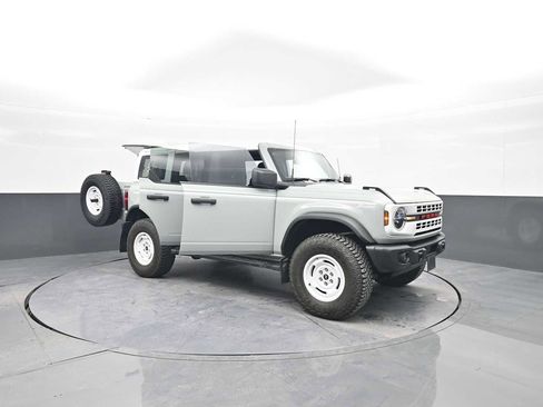 Used 2023 Ford Bronco Heritage Edition image 89