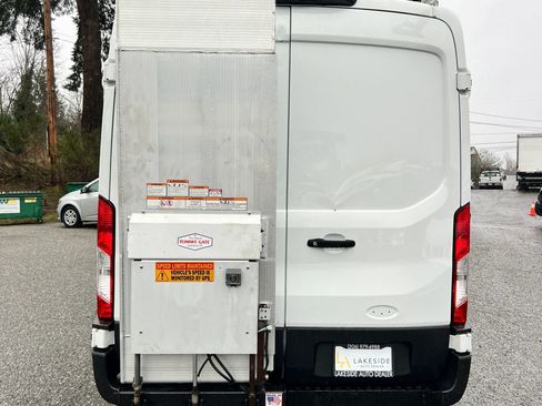 Used 2020 Ford Transit 250 Medium Roof w/RWB Van 3D image 6