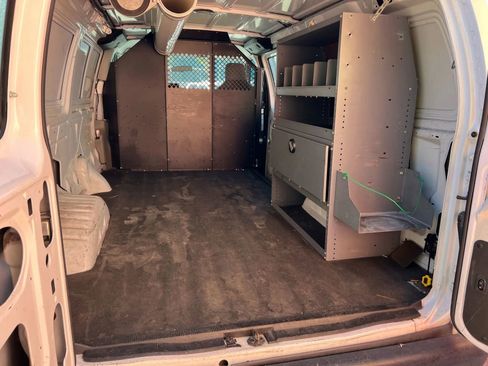 Used 2013 Ford E-150 and Econoline 150 w/ PWR Group image 11