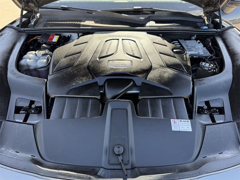 Used 2019 Porsche Cayenne image 29