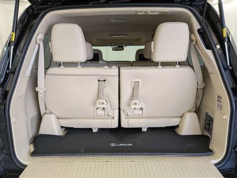 Used 2015 Lexus LX 570 4WD image 33