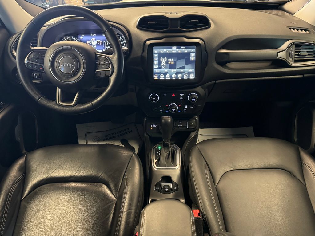 Used 2022 Jeep Renegade Limited AWD/4WD image 9