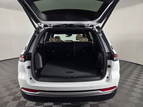 New 2026 Jeep Grand Cherokee Limited RWD image 20